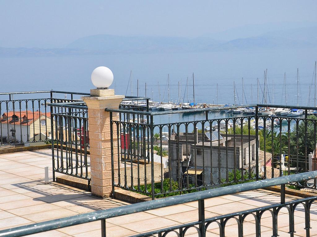 Corfu Sunflower Apartments Benitses  Extérieur photo